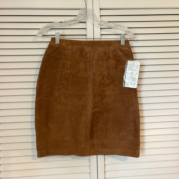 Hunt Club Women’s Tan Leather Suede Mini Skirt NWT Size 10P Brown Matching Set - Picture 1 of 13